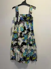 1970s Vintage Julian Haye Sun Frock Floral Short Dress size 12 Fit and Flare