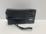 Vintage 6x3 AM/FM LCD Clock Radio With Alarm And Phone Jack