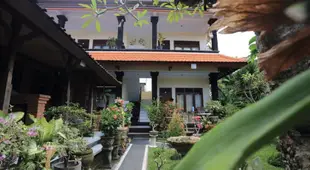 峇裏島彩虹住宿加早餐旅館Pelangi Bungalow Bali