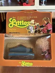 Vintage The Littles Hedy And Her Blue Sofa Settee Mattel Dollhouse Furniture