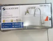GLACIER BAY Vazon Touchless Single-Handle Pull-Down Sprayer Kitchen Faucet