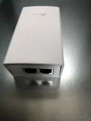 TP-LINK MODEL TL-POE4824G POWERLINE ADAPTER WITH 2 ETHERNET PORTS