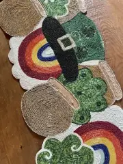 ST PATRICKS PATTYS DAY Green Shamrocks Clovers Rainbows Irish Table Runner New!