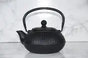 Cast Iron Mini Tea Kettle Black Textured with Stainless Steel-Strainer New