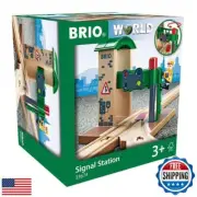 Brio World 33674 - Signal Station | 2-Piece Interactive Wooden Toy Train Acce