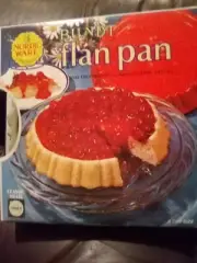 Vintage 1970's Nordic-ware Bundt Flan Pan NIB 4 Cup Size 10.5" 43425 Avocado
