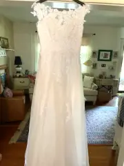 New Hebeos Wedding Gown White Size S to M Waist 29 Bust 36 Built in Bra