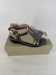 Clarks Women's Sonar Aster Sandals Pewter Size 8.5 M New With Box