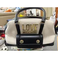 在飛比找蝦皮購物優惠-賠售全新LOVE MOSCHINO 波斯頓包/買就隨機送CO