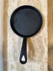 Mini Vintage Cast Iron Skillet Egg Frying Pan 5" - Never been used