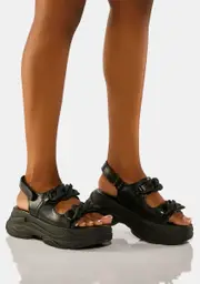 [AZALEA WANG] Keep On Moving Gladiator Sandals