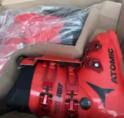 2022 Atomic Redster Team Issue 110 Ski Boots NEW! Size 23/23.5