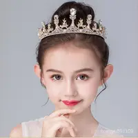 在飛比找蝦皮購物優惠-兒童皇冠頭飾髮夾韓國可愛金色生日禮物精美演出小朋友公主女髮箍