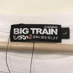 【藍風の本舖】刺繡潮牌 OSAKA 高橋 墨達人 大列車 Big Train 越後之龍-上杉謙信 黑白拼布 圓領長袖T恤