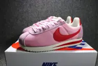 在飛比找Yahoo!奇摩拍賣優惠-Nike CLASSIC CORTEZ 阿甘夏季粉色休閑跑步