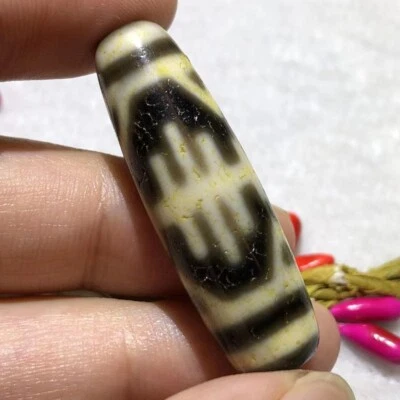 Magic Power Old Tibetan Agate *Tiger Teeth,Fishbone* Amulet Dzi Bead PK037