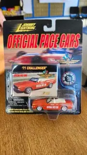 2000 Johnny Lightning Official Pace Cars '71 Challenger in Orange
