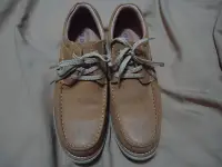 在飛比找Yahoo!奇摩拍賣優惠-CR CERINI 棕色真皮綁帶休閒鞋,尺寸:BR 42,鞋