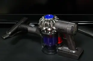 *~新家電錧~*【Dyson DC61】輕型無線手持式吸塵器【實體店面】*庫存賠錢銷售可同意再購買*