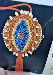 Merri Mac QUEEN'S CHOICE Blue/Red Vintage Sequin Christmas Ornament Craft Kit