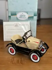 Hallmark Kiddie Car Classics Limited Edition 1929 Steelcraft Murray Roadster