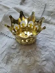 Gold Colored Crown Shaped Open Nut Cup Or Candy Cup, Group Of 12