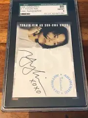 Inkworks 2006 Lost Revelations A1 Autograph Card Yunjin Kim Sun-Hwa Kwon SGC 8