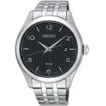 <C&S> SEIKO 精工簡約時尚光動能石英錶 線條黑面 42MM(SNE489P1)