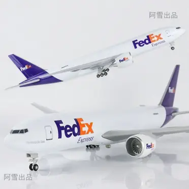 B757-200 FAT 1/400ダイキャストモデル　遠東航空　展示ケース付き B757-200 FAT 1/400ダイキャストモデル 展示ケース付き
