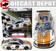AUTOGRAPHED CHASE ELLIOTT 2019 TALLADEGA WIN LITTLE CAESARS 1.24 ACTION DIECAST