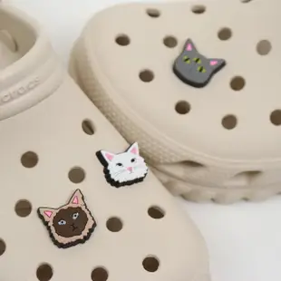 【Crocs】鞋扣 Odd Kitties 貓 卡駱馳 貓咪 小貓 洞洞鞋配件 裝飾扣(10012162)