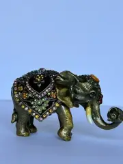 Ciel Collectables Elephant Trinket Box. Hand Made Swarovski Crystals
