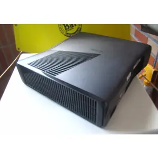 XBOX360 SLIM 單主機 型號1439 (內含4G容量)