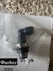 Parker 3139 60 00 Equal Bulkhead Elbow