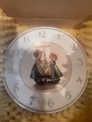 m j VINTAGE HUMMELL TWO CHILDREN CLOCK PLATE GOLD TRIMMED EDGE