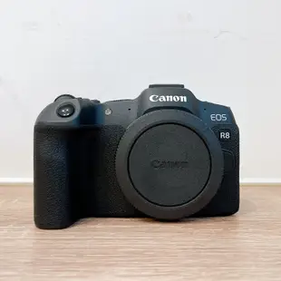 ( 保固內超新無反 ) Canon EOS R8  全片幅 CMOS 無反光鏡相機 自動對焦追蹤 二手