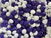 PURPLE & WHITE CHOCOLATE DROPS 1KG BULK PURPLE LOLLIES CHOC BUTTONS SMARTIES