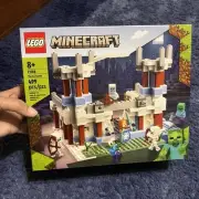 LEGO Minecraft: The Ice Castle (21186)