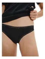 [Calvin Klein] Bottom's Up Refresh Thong in Black