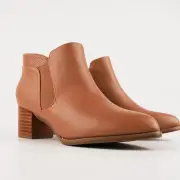 Leaks Women's Ankle Boots