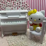 日本帶回來的早期HELLO KITTY收藏品白色鋼琴擬真模型送咪咪展示品釋出