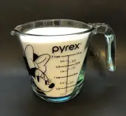 DISNEY Mickey Mouse PYREX 2 Cup Glass Measuring Cup Mickey Minnie Goofy