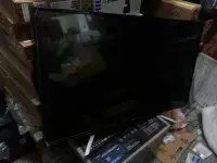 在飛比找Yahoo!奇摩拍賣優惠-福利品 東元 43型低藍光LED液晶顯示器 TL4302TR