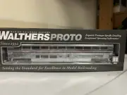 WalthersProto HO 920-11013 - 85’ Superliner I Coach - Amtrak Phase IVb