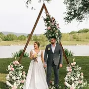 Outdoor Wedding Arch Triangular Wooden Garden Arch Easy Assembly for Indoor Outdoor Garden Bridal Party Decoration Wood Backdrop for Party Supplies