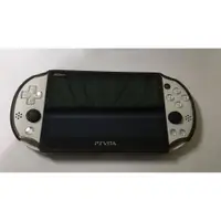 在飛比找蝦皮購物優惠-白色2007型PS Vita，附32G記憶卡、保護殼、硬殼包