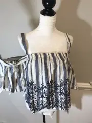 Charlotte Russe Size M Embroidered Could Shoulder Top Striped Blue White