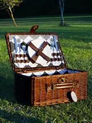 Newbury Two Person Picnic Basket