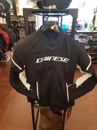 在飛比找Yahoo!奇摩拍賣優惠-DAINESE  AIR  FRAME  D1 LADY  