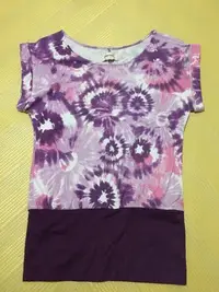 在飛比找Yahoo!奇摩拍賣優惠-DIESEL紫色短䄂上衣 size M